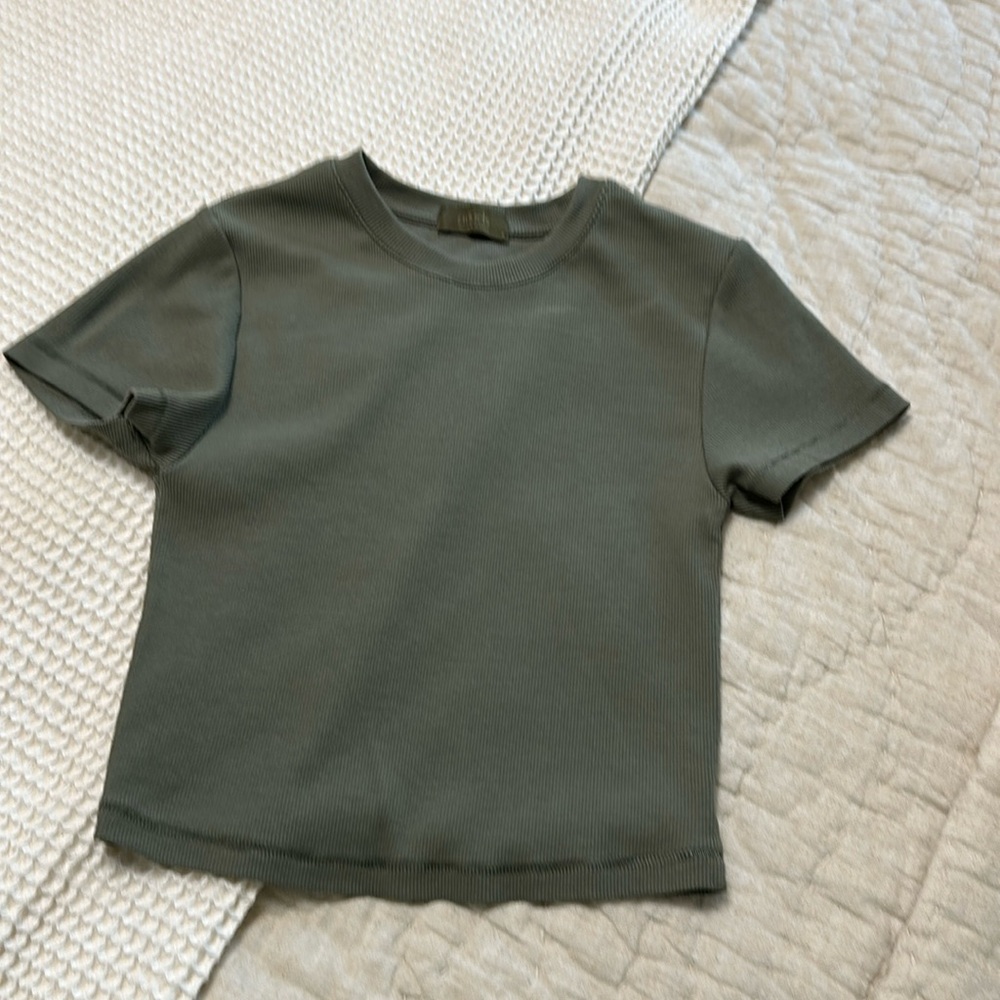 Cropped t shirt